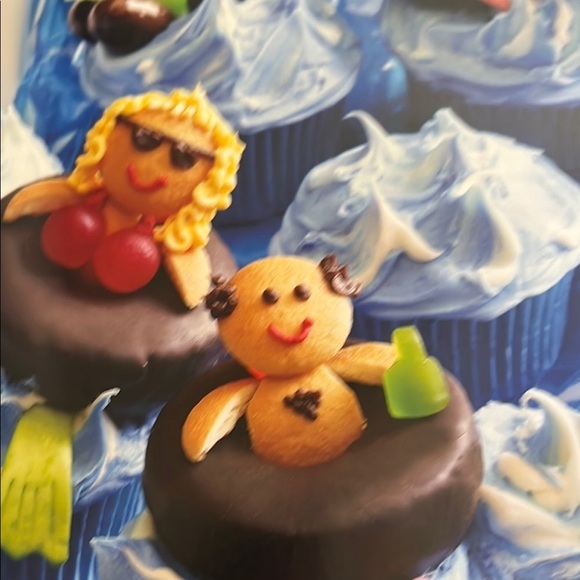 What's New, Cupcake Cook Book - Picture 11 of 16